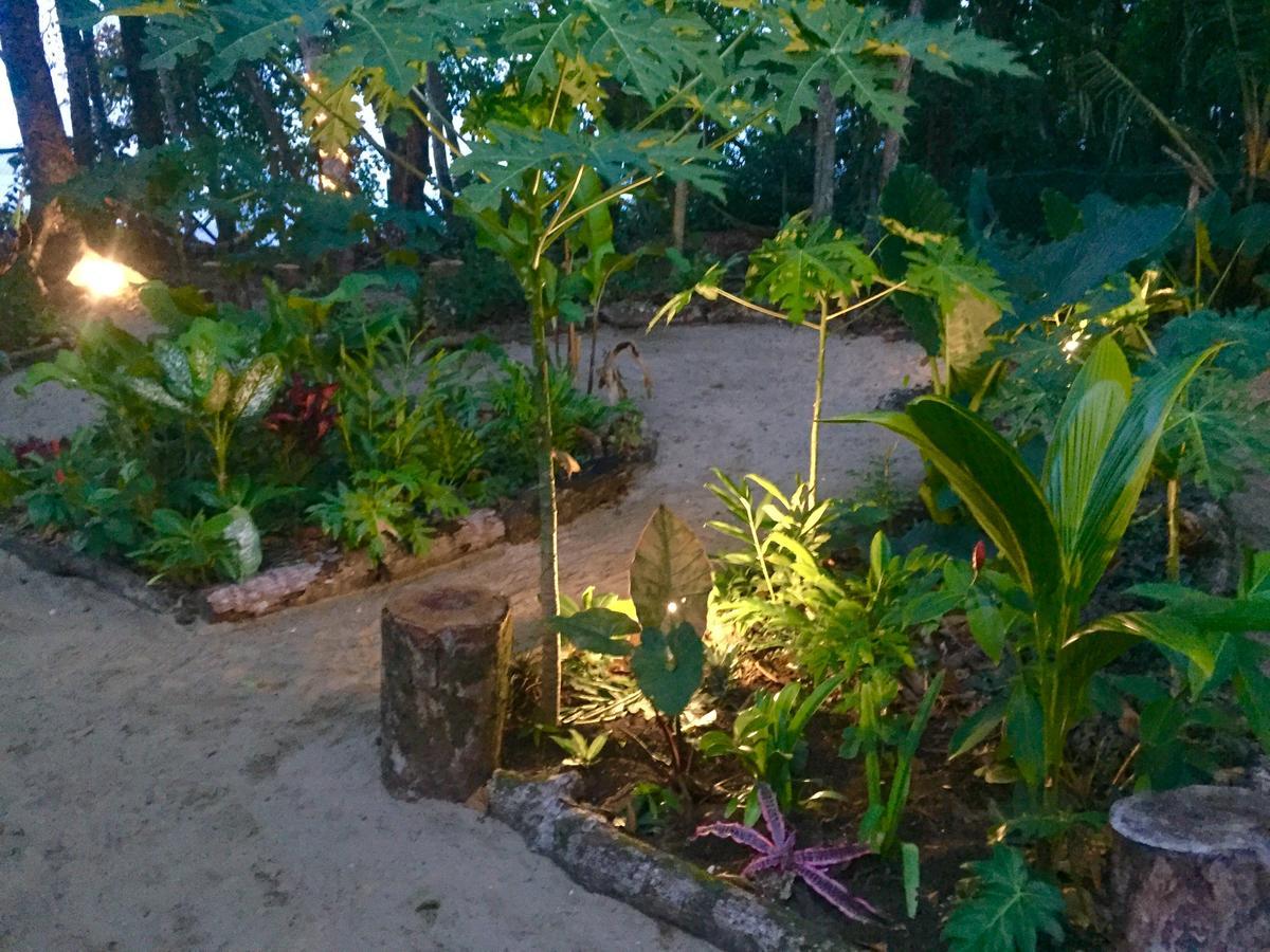 Hostel Oasis Puerto Viejo de Talamanca Exterior foto